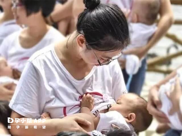 母乳喂养能增加母子感情