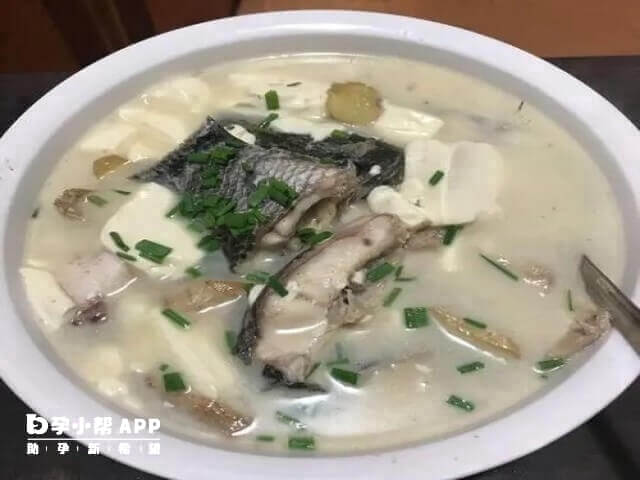 鲫鱼豆腐下奶汤的做法步骤大概