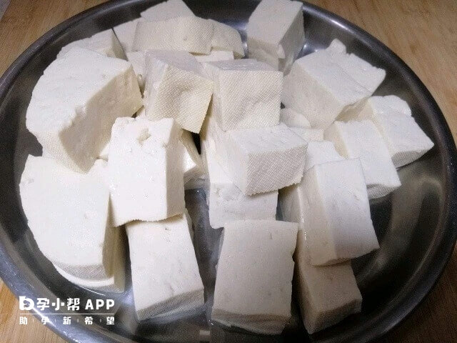 试管婴儿冻胚移植48小时后可以吃豆腐